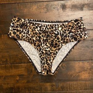 Lascana Venus cheetah bikini bottom size 4